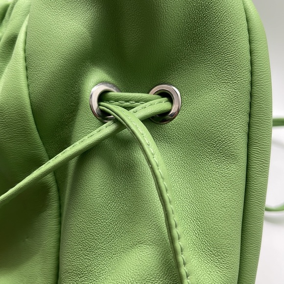 NWT Zara green goat leather drawstring bag - Picture 4 of 6